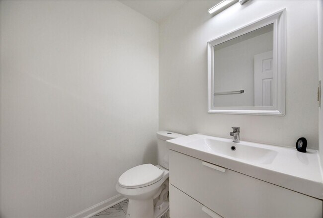 Building Photo - 1936 Druid Hill Ave