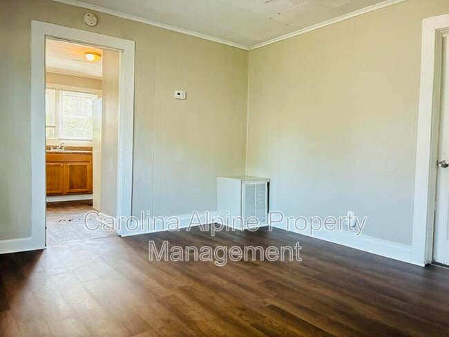 Building Photo - 333 Todd St