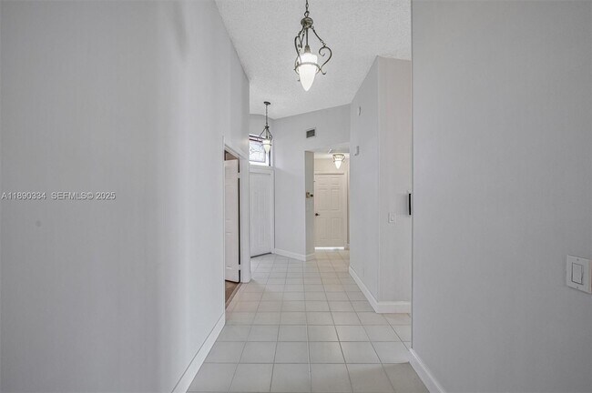 Building Photo - 13174 La Lique Ct