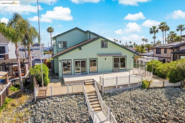 Building Photo - 5575 Marlin Dr