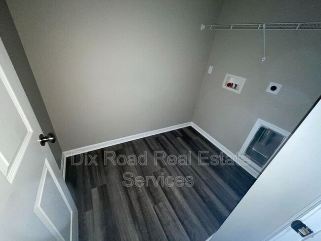 Building Photo - 810 Prescot Cir