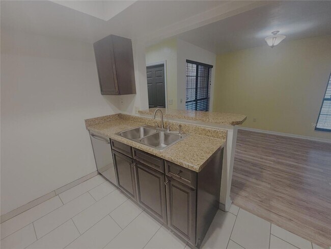 Building Photo - 900 SW 62nd Blvd