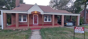 Building Photo - 2916 Woodleigh St