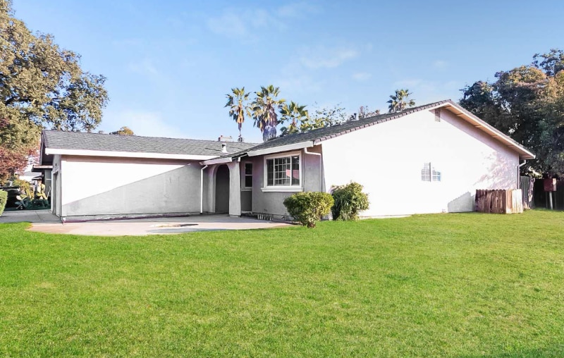 Building Photo - 4433 Bollenbacher Ave