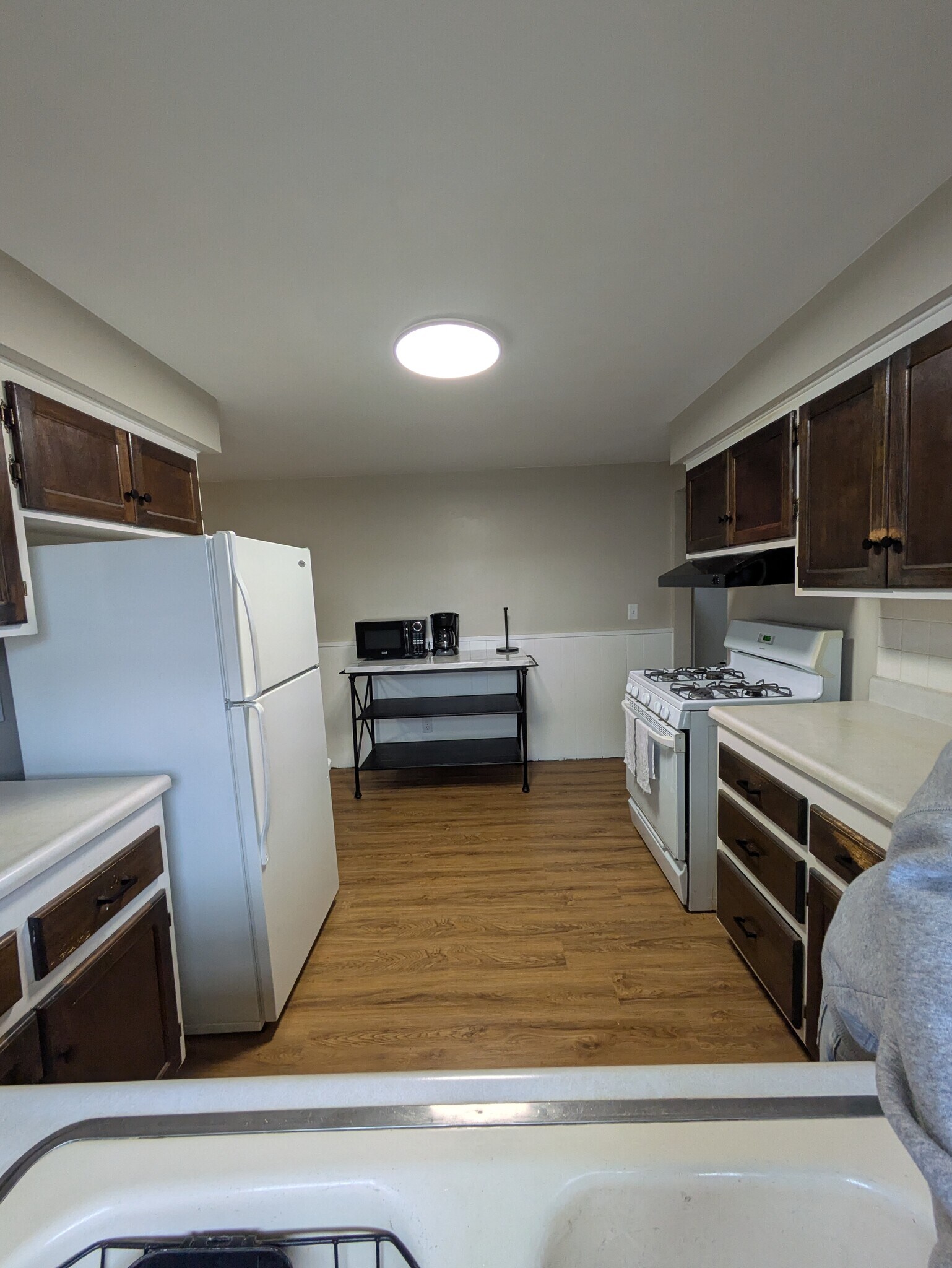 Kitchen - 3307 N Brooks Ln