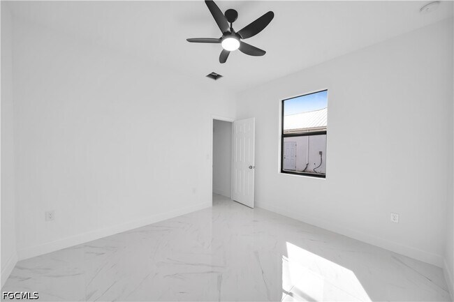 Building Photo - 334 Ranch Ave