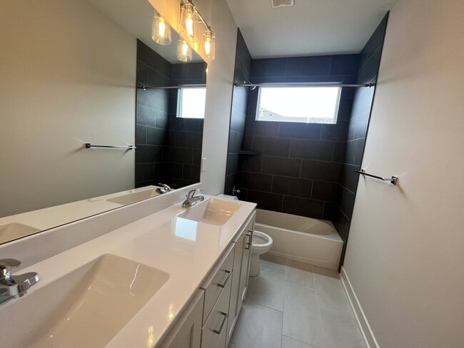 Building Photo - 11014 S Millstone Dr