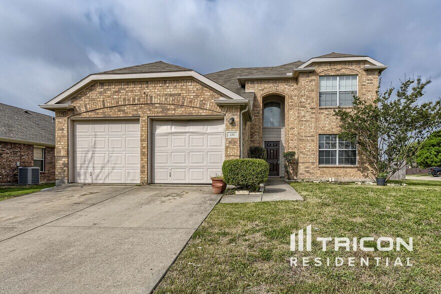 Building Photo - 131 Fallen Rock Dr