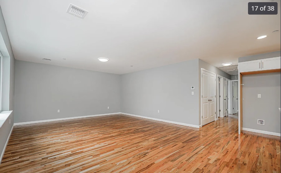 Building Photo - 17 Cunard Ave