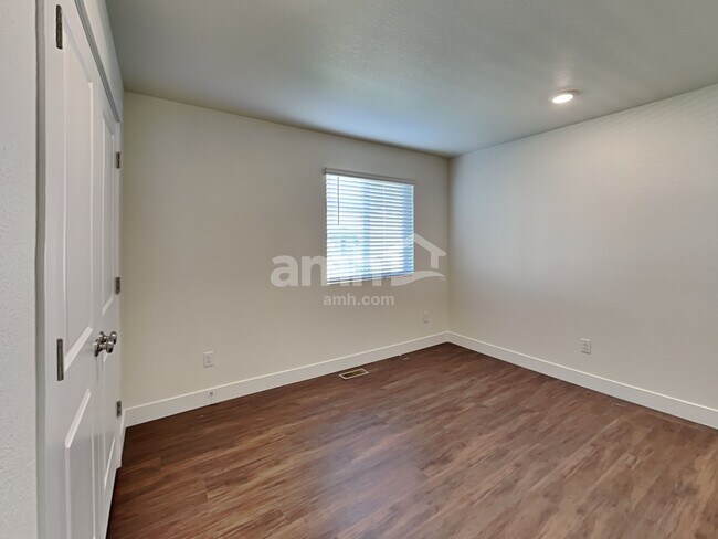 Building Photo - 3970 Wyedale Way