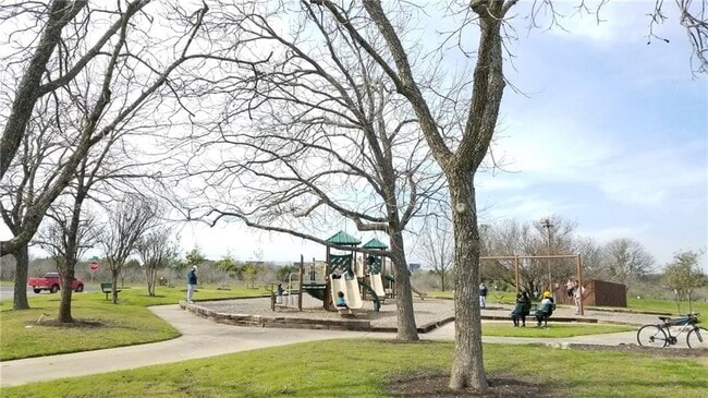 Building Photo - 1320 Ambler Dr