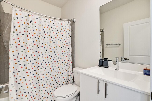 Building Photo - 8001 NW 41st St