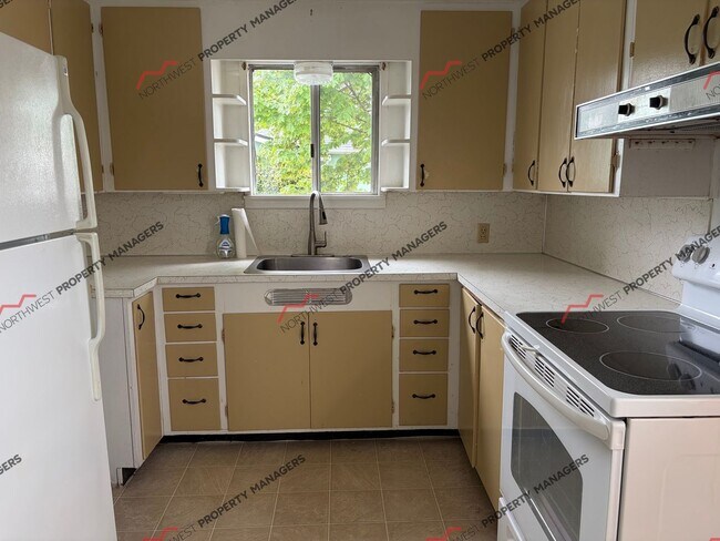 Building Photo - STATUS: AVAILABLE  | R296 | $1595