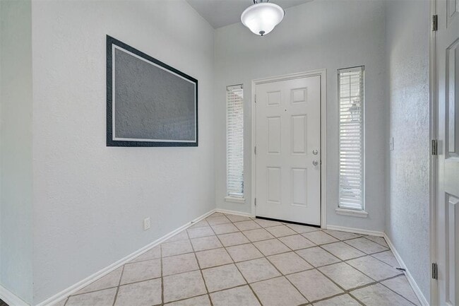 Building Photo - 1019 Dustin Dr