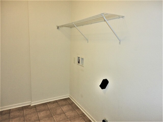 Building Photo - 15449 Harmon Pl