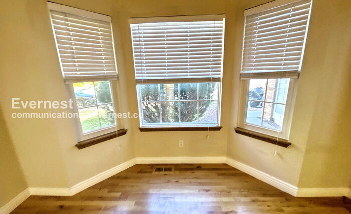 Building Photo - 18618 E Grand Cir