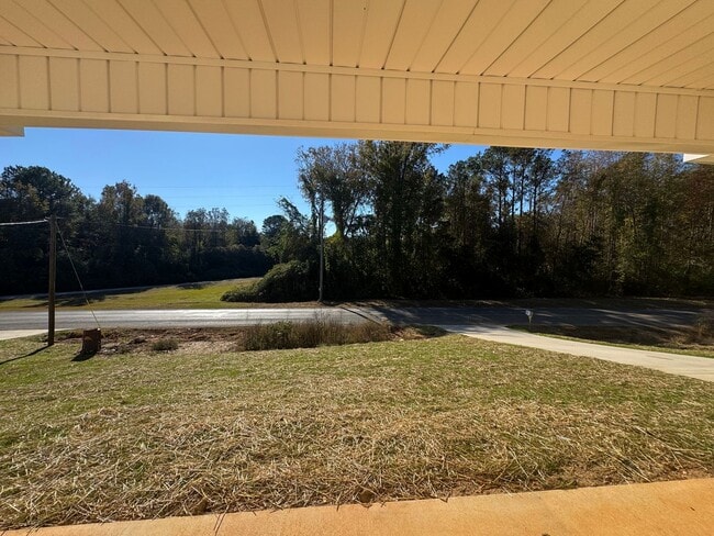 Building Photo - Modern 2025 New Construction