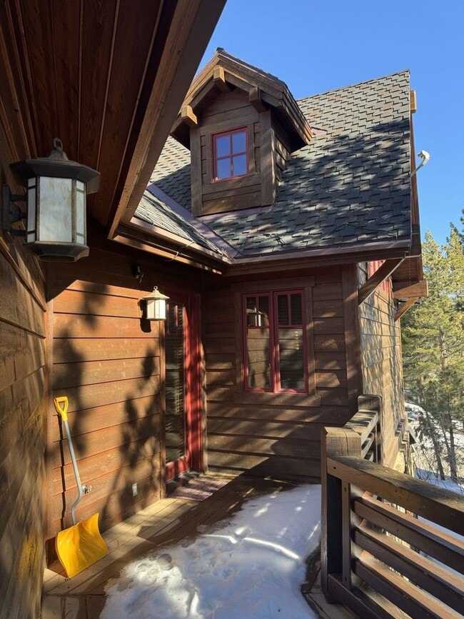Building Photo - Luxury 5-Bedroom, 6-Bathroom Mountain Retreat – Hot Tub, Fireplaces, & More!