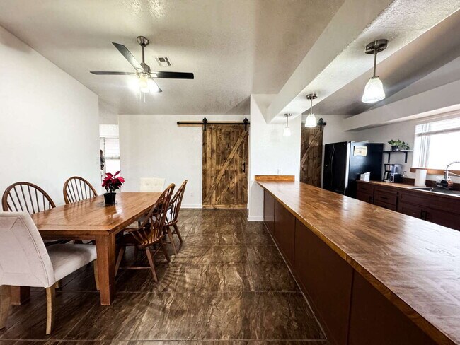 Building Photo - "Charming 3-Bedroom, 2 Bathroom Pool Home in Ocotillo!" HALF OFF FIRST MONTH'S RENT IF A LEASE IS...