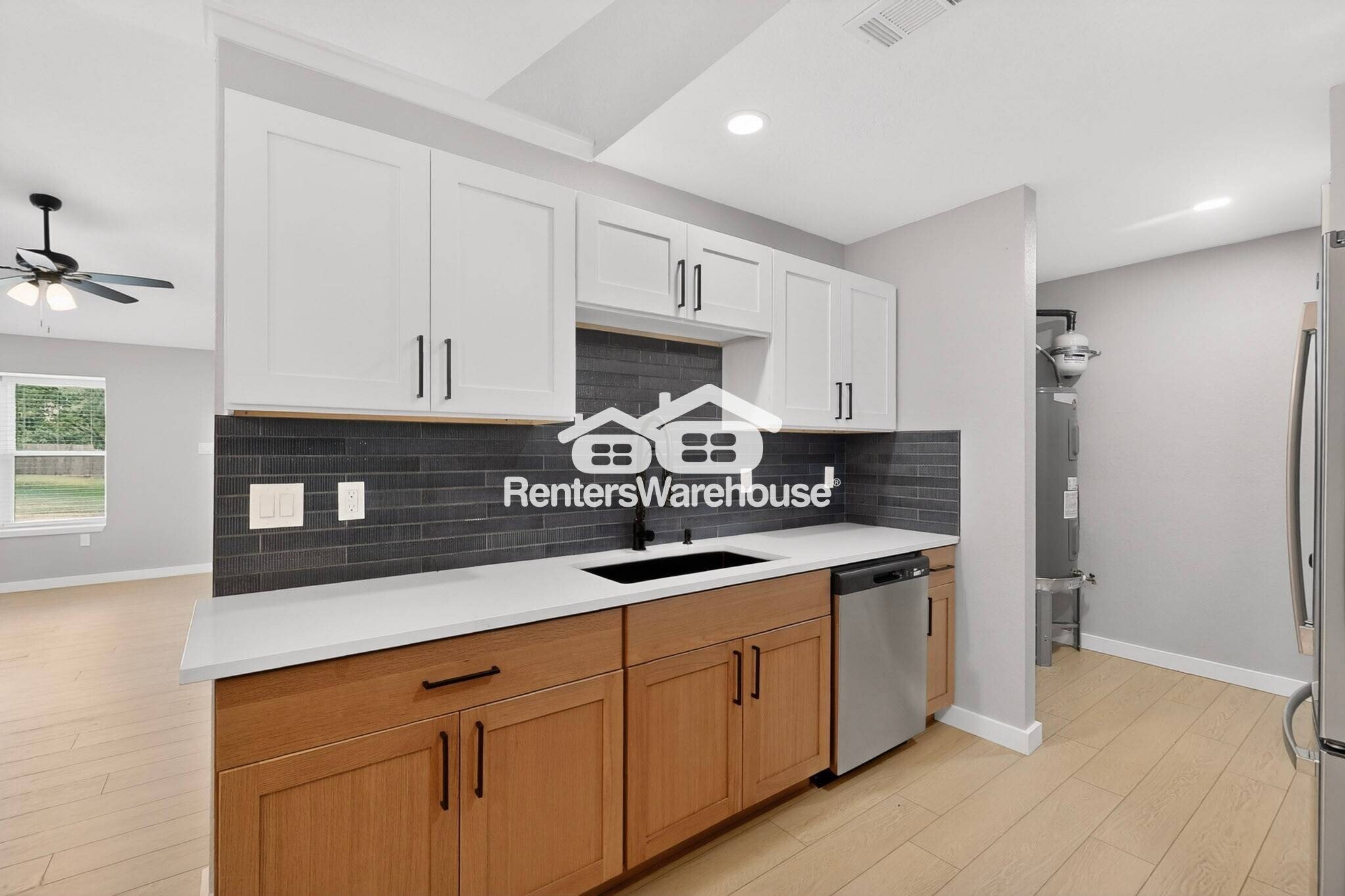 Building Photo - 1408 Seely St