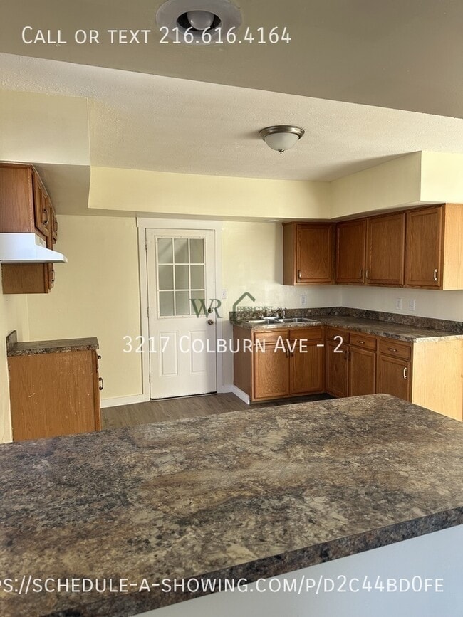 Building Photo - 3217 Colburn Ave