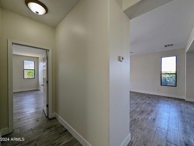 Building Photo - 15432 W Tasha Cir