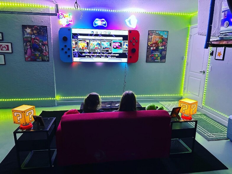 Building Photo - 1300 SE 5th Terrace