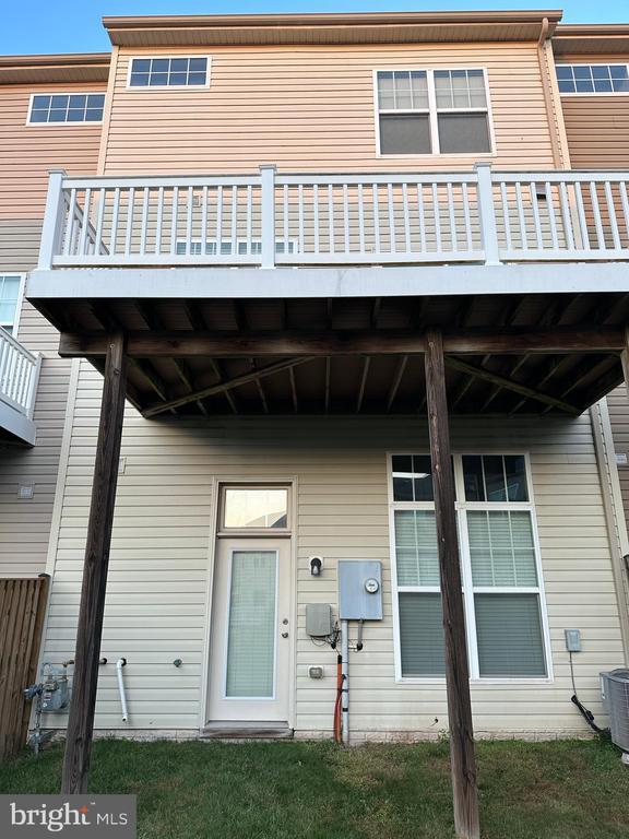 Building Photo - 9075 Alexander Way