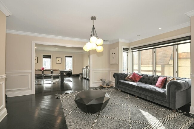 Building Photo - 357 Tom Hunter Rd