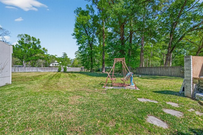 Building Photo - 16914 Creeksouth Rd