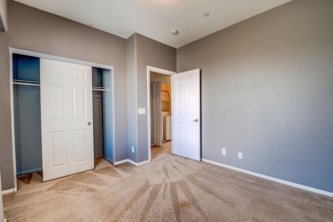 Building Photo - Status: Accepting Applications