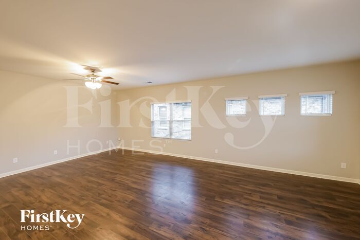 Building Photo - 3502 Burlington Dr
