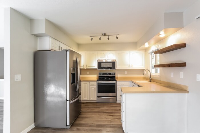 Building Photo - 4177 S Olathe Way