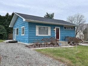 Building Photo - 44 Lathrop Rd