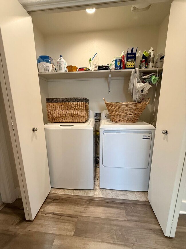 Building Photo - Templeton Ranch 3 Bedroom 2 Bathroom Single Family Home Available 3/15/26