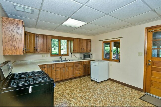 Building Photo - 5331 Old Logan Ferry Rd