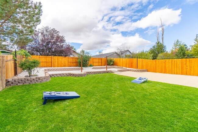 Building Photo - 1059 Chesterfield Ct