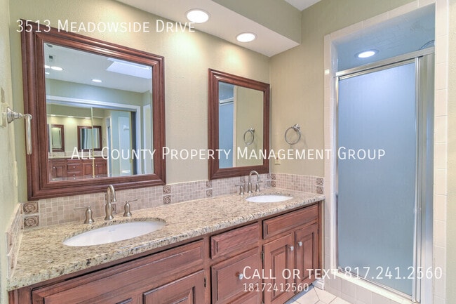 Building Photo - 3513 Meadowside Dr