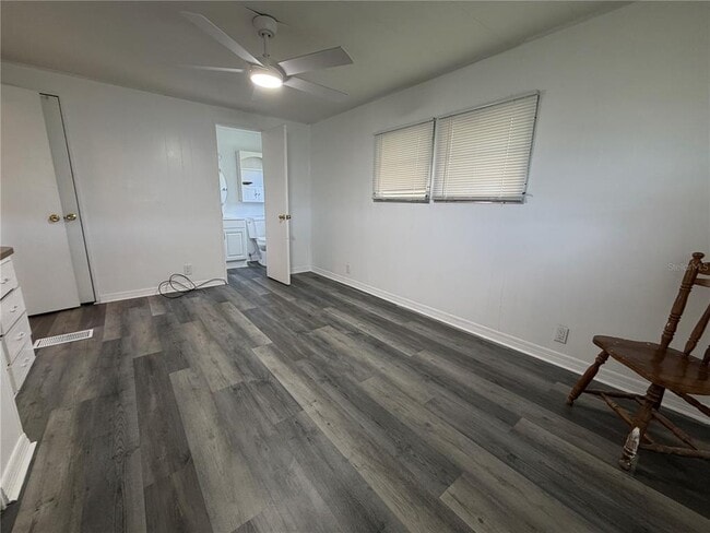 Building Photo - 5221 Beechmont Ave