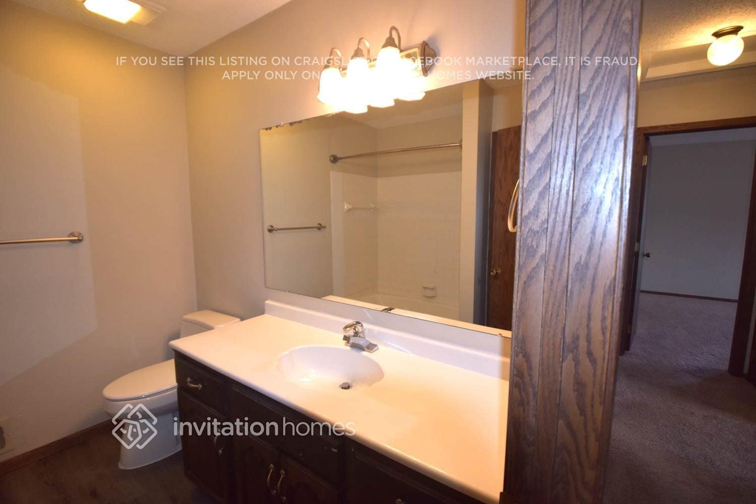 Building Photo - 943 Pine View Ct