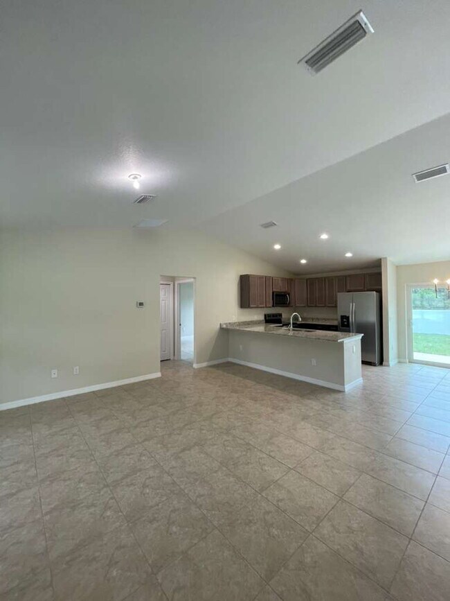 Building Photo - ***Move-in Special rest of May Free rent****Beautiful brand-new construction 3-bedroom, 2-bathroo...