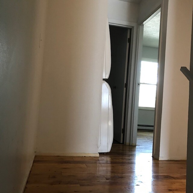 Building Photo - 705 Bunker Hill Rd