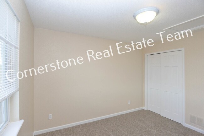 Building Photo - 5406 Gentle Wind Rd