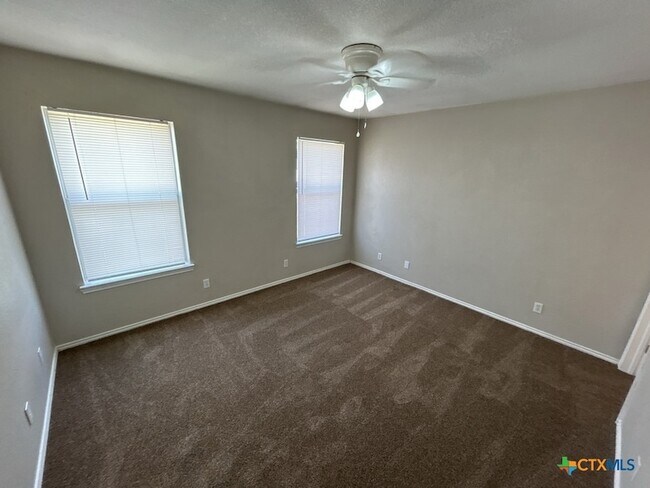 Building Photo - 4507 Lonesome Dove Dr