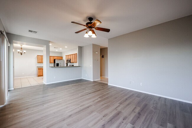 Building Photo - COMING SOON!! Beautiful 4Bed/2.5 bath In San Tan Valley