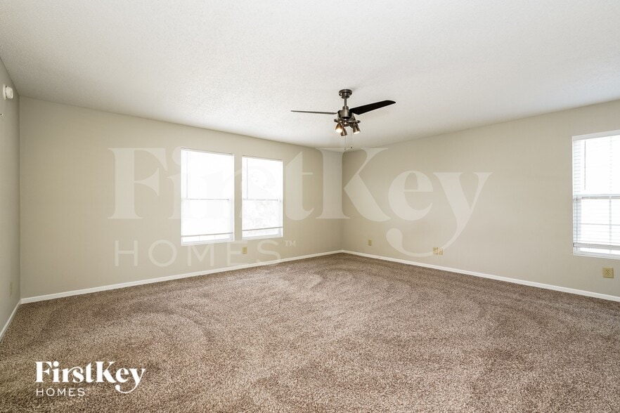Building Photo - 779 Heartland Dr