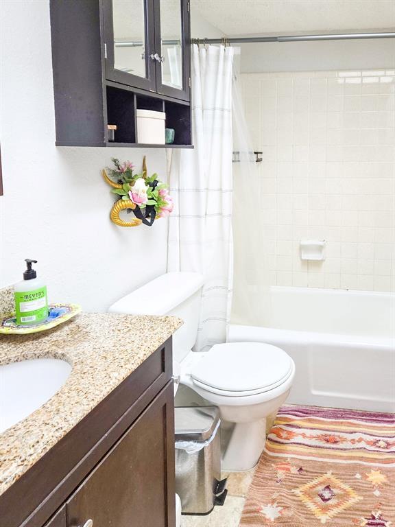 Building Photo - 1725 Toomey Rd