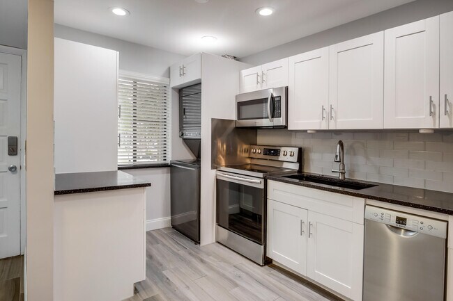 Building Photo - 4801 Esedra Ct