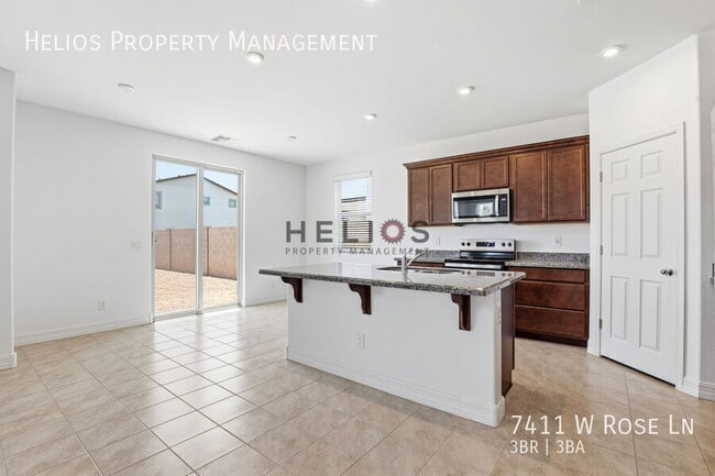 Building Photo - 7411 W Rose Ln