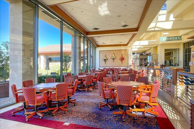 Building Photo - Golf Course Views in Sun City Anthem!  Age...